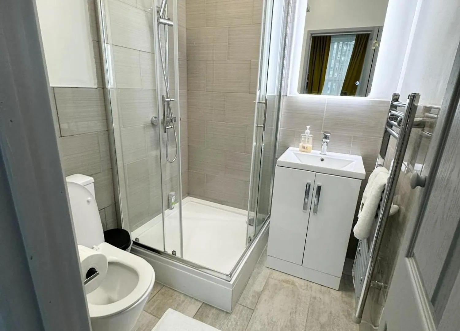 Apartamento Flat 4 Stay In Ilford Reino Unido